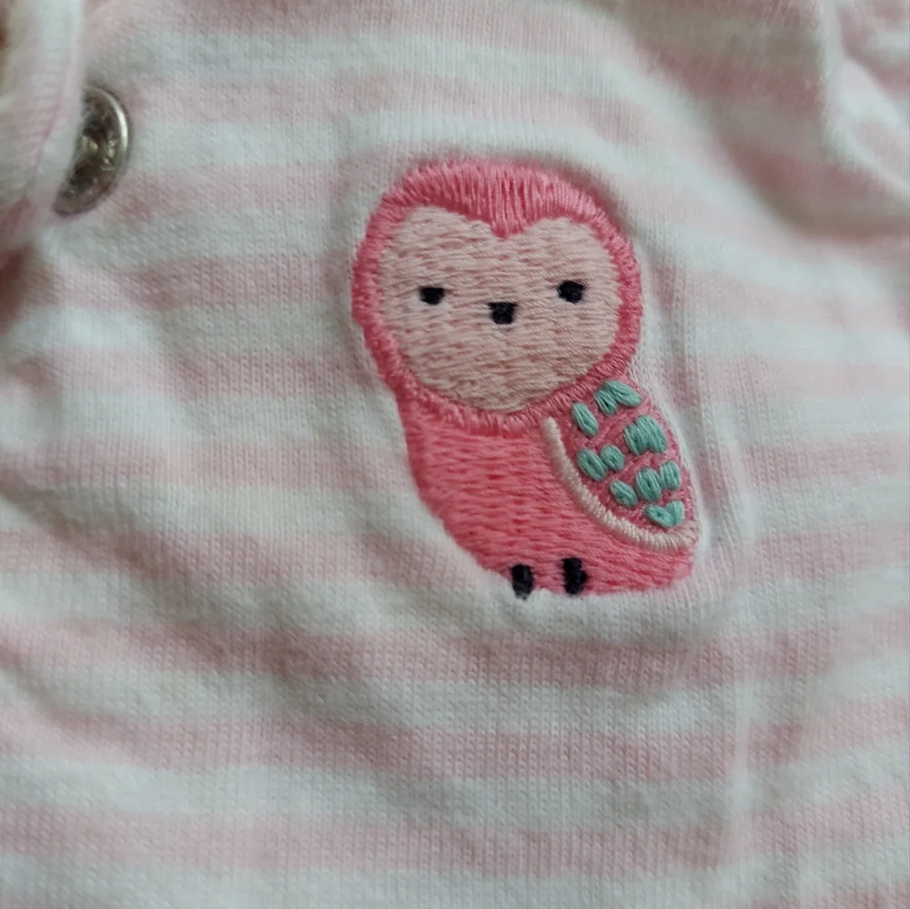 🎁 10/$25- Carter's pink and white sleeper, 3 months, owl